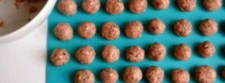 тефтельки из говяжьего фарша с сыром в томатном соусе. Шаг 6