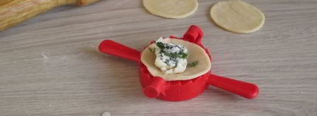 вареники с крапивой, творогом и сыром. Шаг 11