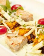 Жаркое из индейки с изюмом