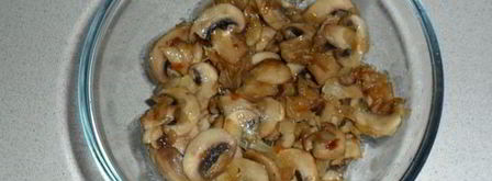 жаркое из курицы с грибами и картофелем в горшочках. Шаг 5