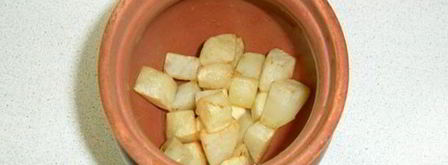 жаркое из курицы с грибами и картофелем в горшочках. Шаг 7