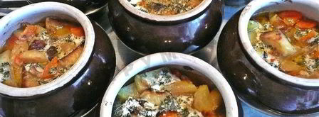 жаркое с грибами и картошкой в горшочках. Шаг 18