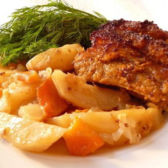 Рецепт жаркого со свиными ребрышками в пикантном маринаде