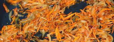 куриные зразы с морковью и луком. Шаг 8