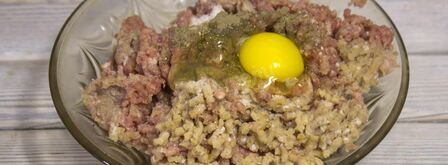 зразы мясные с яйцом. Шаг 7