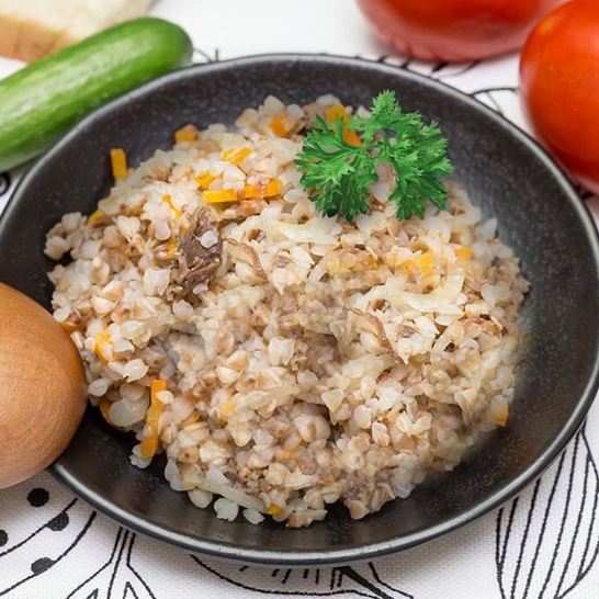 Рецепт гречки с тушенкой в кастрюле