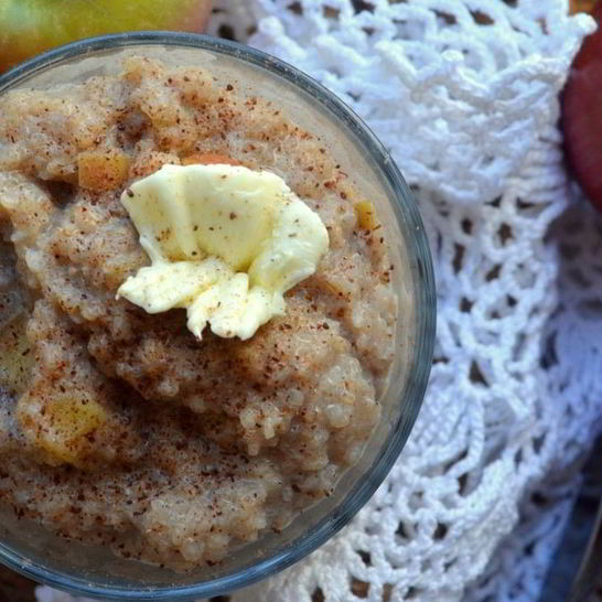 Рецепт каши из молотой гречневой крупы с томлеными яблоками