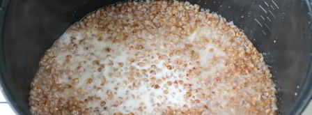 молочная гречневая каша в мультиварке. Шаг 9