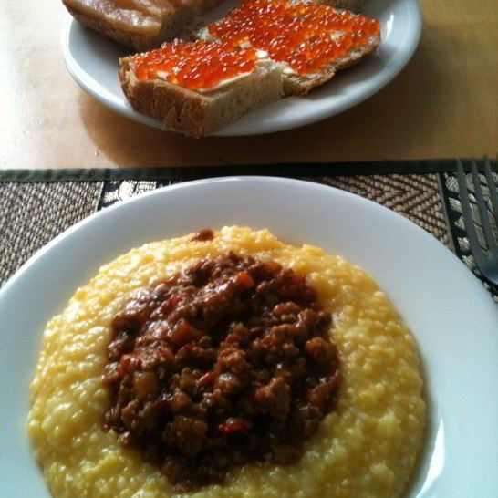 Рецепт поленты с мясным соусом