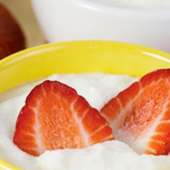 Рецепт манной каши с клубникой