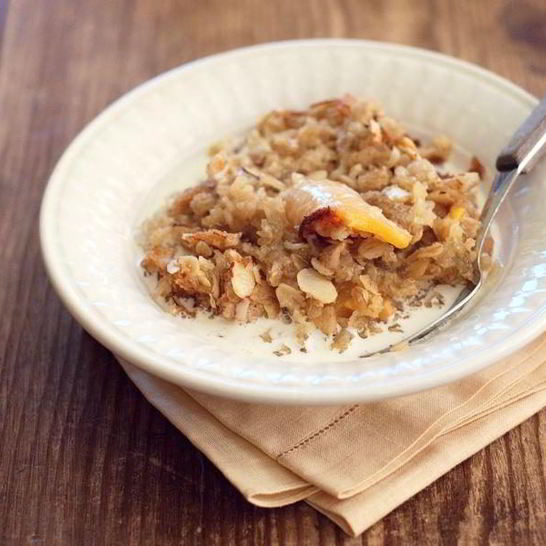 Рецепт запеченной овсянки с фруктами и орехами