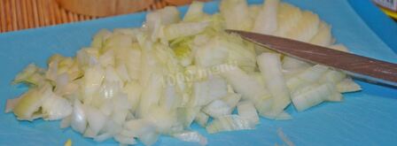 перловая каша с говяжьей тушенкой в мультиварке. Шаг 4