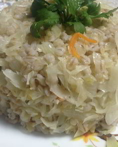 Перловая каша с квашеной капустой