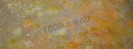 перловая каша с сосисками и овощами в мультиварке. Шаг 5