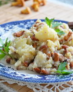 Сетуская картофельно-ячменная каша с лисичками