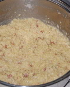 Пшенная каша с тушенкой