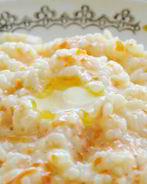 Молочная рисовая каша с тыквой