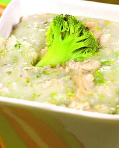 Рисовая каша с филе индейки и брокколи