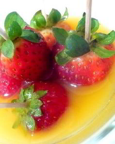 Клубничный коктейль NEW LOOK