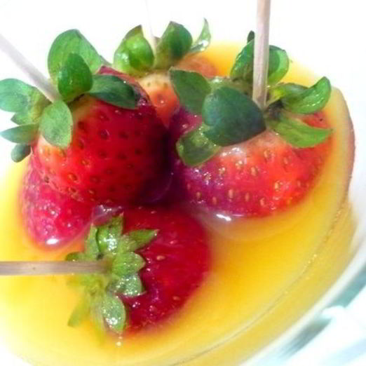 Клубничный коктейль NEW LOOK