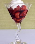 Клубника в базиликовом сиропе