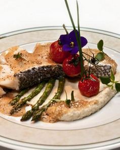 Сибас в молоке с кофейным соусом капучино