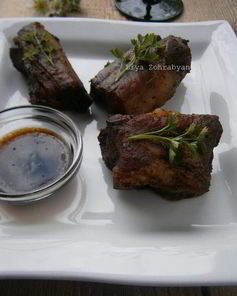 Свиные ребрышки с кофейным соусом