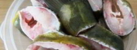 линь, тушеный с вином и шампиньонами. Шаг 3