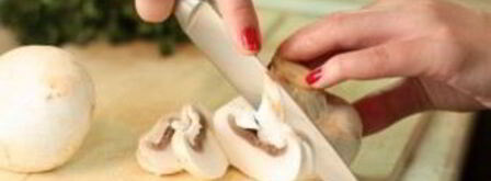 линь, тушеный с вином и шампиньонами. Шаг 4