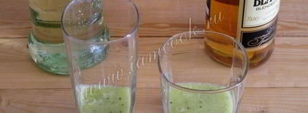 коктейль из киви и винограда. Шаг 4