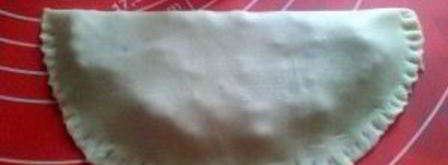 чебуреки из заварного теста с водкой. Шаг 7