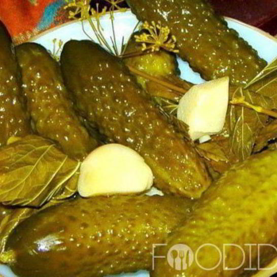 Рецепт соленых огурцов с водкой