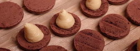 шоколадные макарон с ликером baileys. Шаг 24