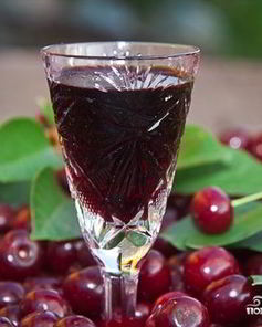 Вишневый ликер