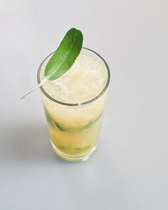 Грушевый лимонад с шалфеем