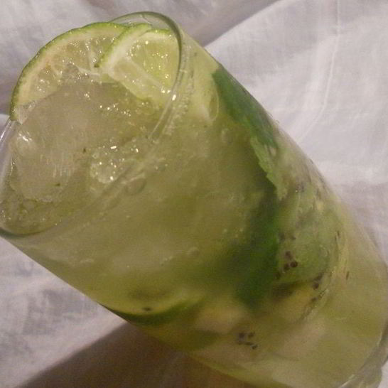 Рецепт мохито с киви и яблоком