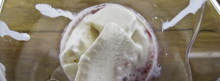 молочный коктейль с клубникой, бананом и мороженым. Шаг 6