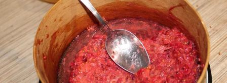 морс из замороженных ягод клубники и красной смородины. Шаг 7