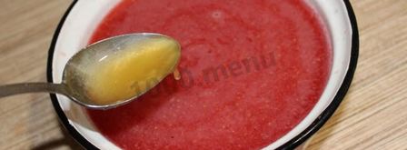 морс из замороженных ягод клубники и красной смородины. Шаг 8