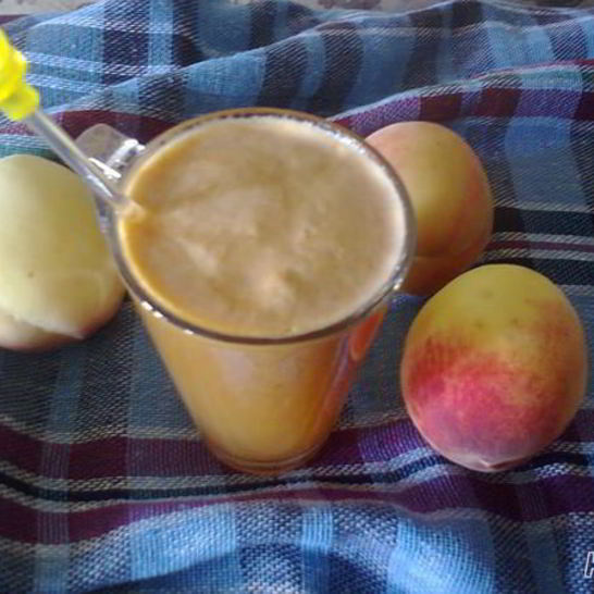 Рецепт персиково-изюмного морс