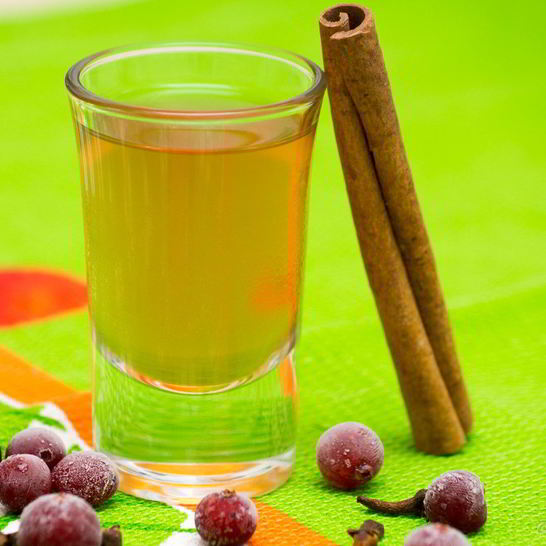 Рецепт домашней пряной клюквенной настойки