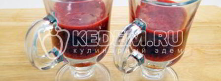 брусничный смузи со сливками. Шаг 6