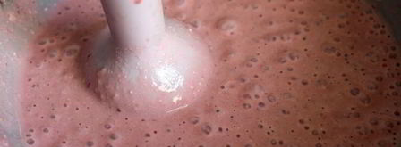 клубничный смузи с творогом и овсяными хлопьями. Шаг 6