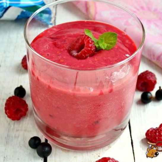 Рецепт малинового смузи с мороженым