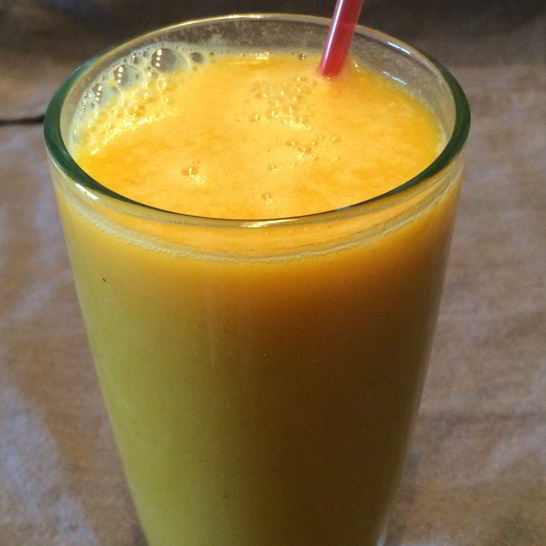 Рецепт мандаринова-ананасового смузи с гречневыми хлопьями