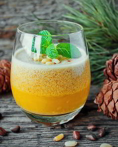 Облепиховый смузи с кедровыми орешками