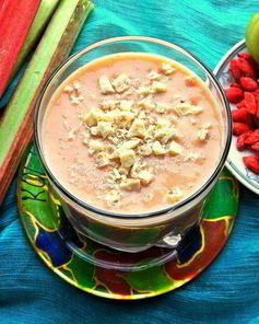 Смузи из ревеня, киви и банана