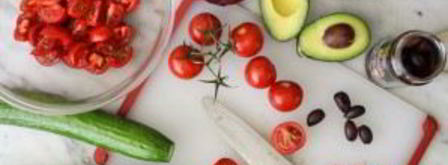 греческий салат с авокадо. Шаг 3