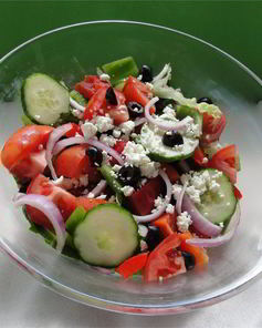 Греческий салат с брынзой