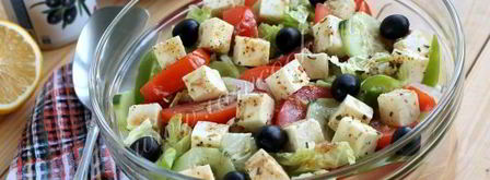 греческий салат с пекинской капустой. Шаг 15